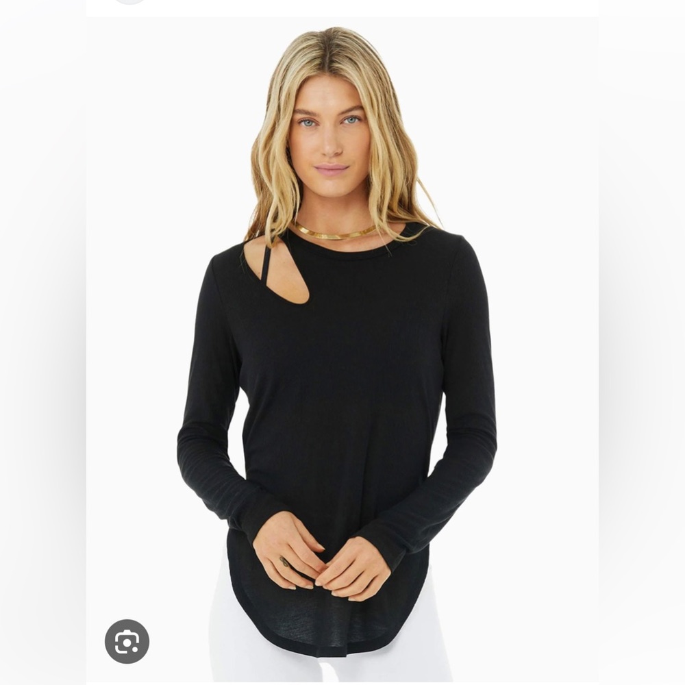 Alo Ribbed Peak Long Sleeve Black Shirt - Size Medium